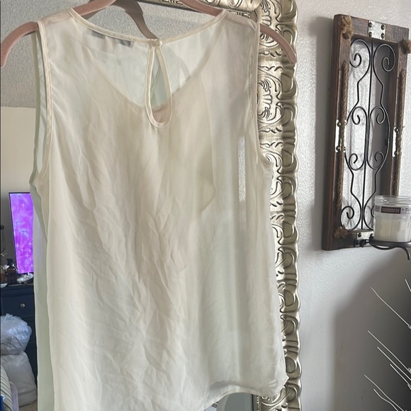 XXI forever 21 Cream Sleeveless Ruffled Blouse-Large - Picture 6 of 6